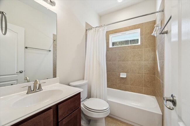 Photo - 205 Brookwood Park Ln