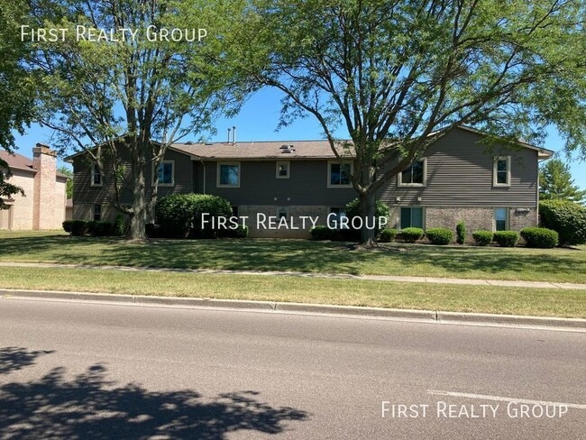 Building Photo - 1318 Lyons Rd