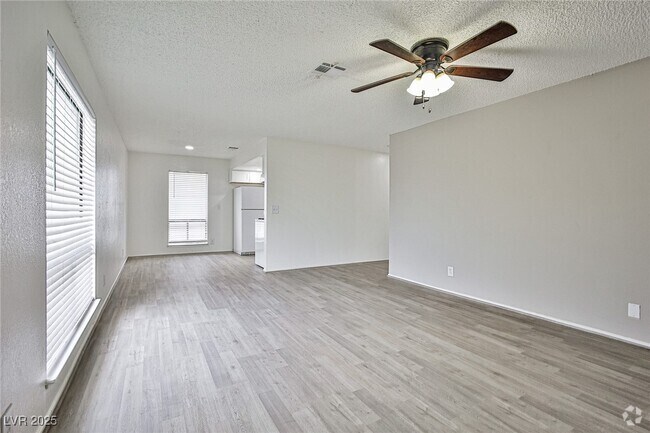 Building Photo - 5187 Caliente St Unit 96 Rental