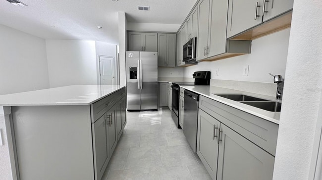 Photo - 7600 Stone Creek Trl