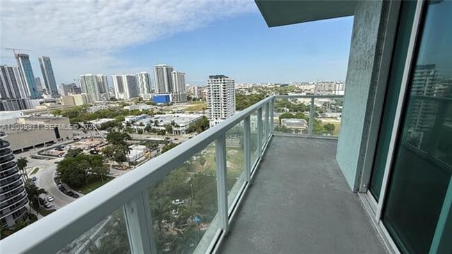Photo - 1900 N Bayshore Dr Unit 1900 N Bayshore Dr # 1911