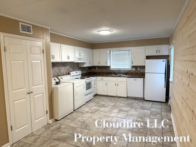 Photo - 213 James Cir Unit 213