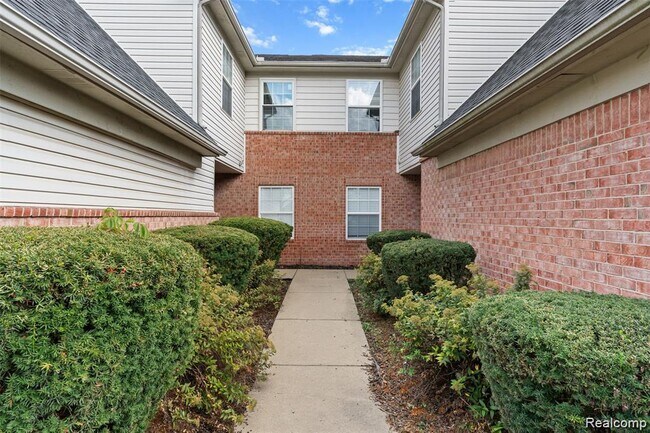 Photo - 17157 Higdon Dr