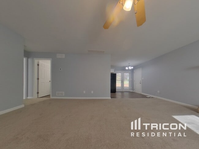 Photo - 2445 Hillboro Cir S W