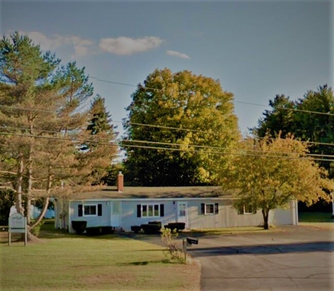 Building Photo - 28 Baldwin Dr