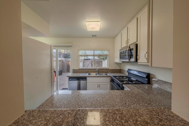 Photo - 101 West Riverdale Ave Unit 101 W Riverdale #41 Orange CA 92865