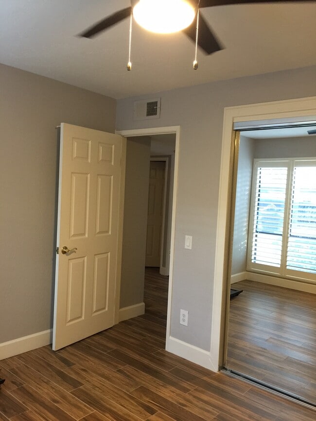 9249 Village Glen Dr Unit 1