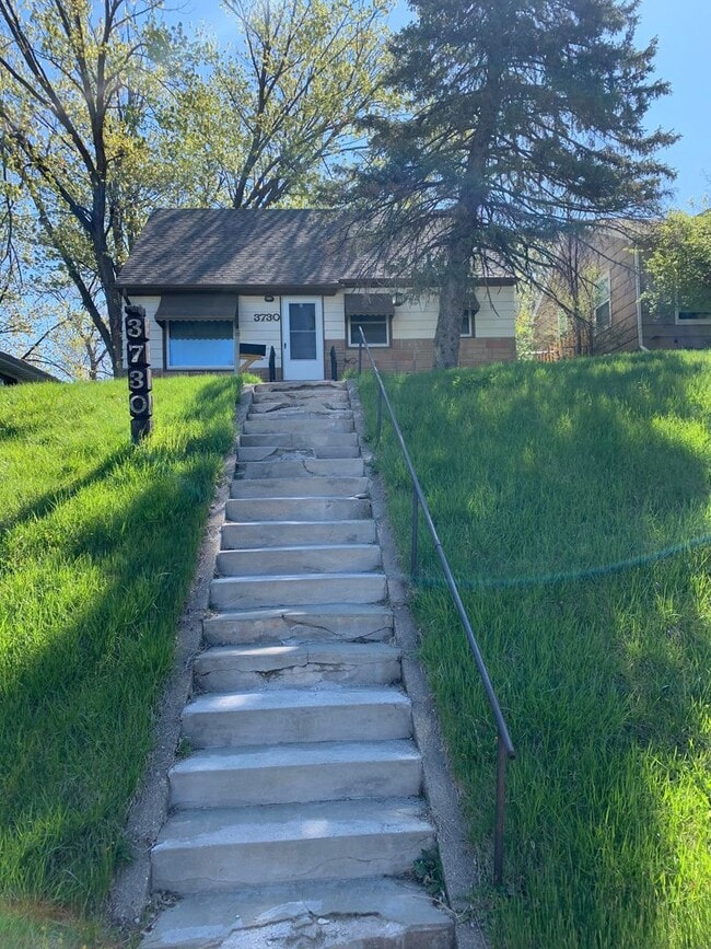 Beautiful 4 Bedroom 1 Bathroom in North Mi... - Beautiful 4 Bedroom 1 Bathroom in North Mi... Casa