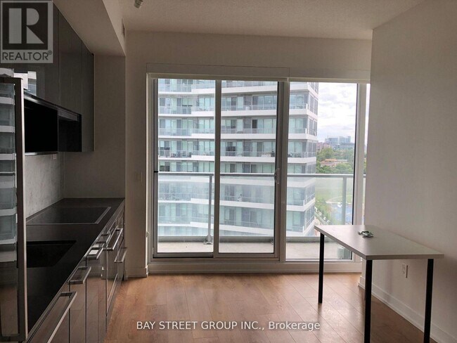 Photo - 117 McMahon Dr Unit 1106