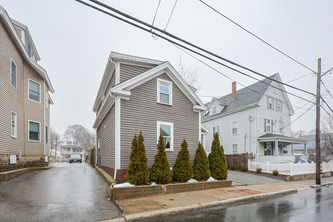 Photo - 54 Tremont St