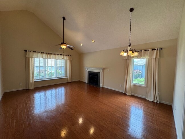 Photo - Weaverville - Well Kept Townhome with Flex Space