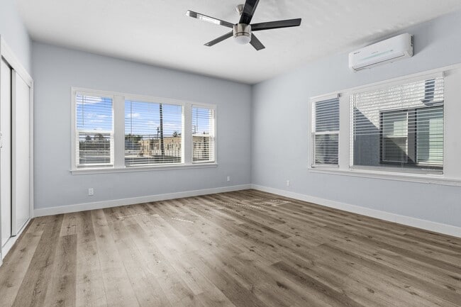 Photo - 1711 E Appleton St Unidad 14