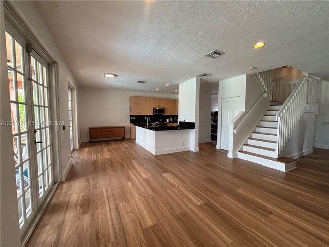 Photo - 1653 Winterberry Ln