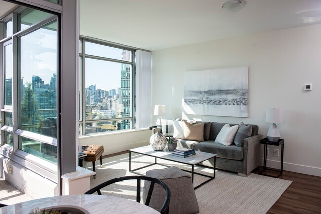 Photo - Bayshore Outlook Unité 2001