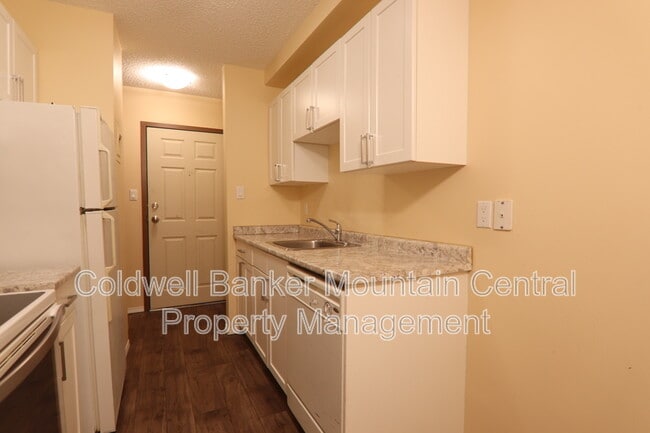 Photo - 9120-9106 106 Ave NW Unit 107