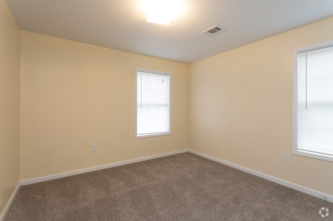 2BR, 2BA -1100 SF - Chase Park Apartments