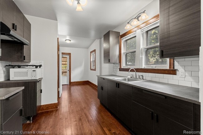 8804 Mason Pl