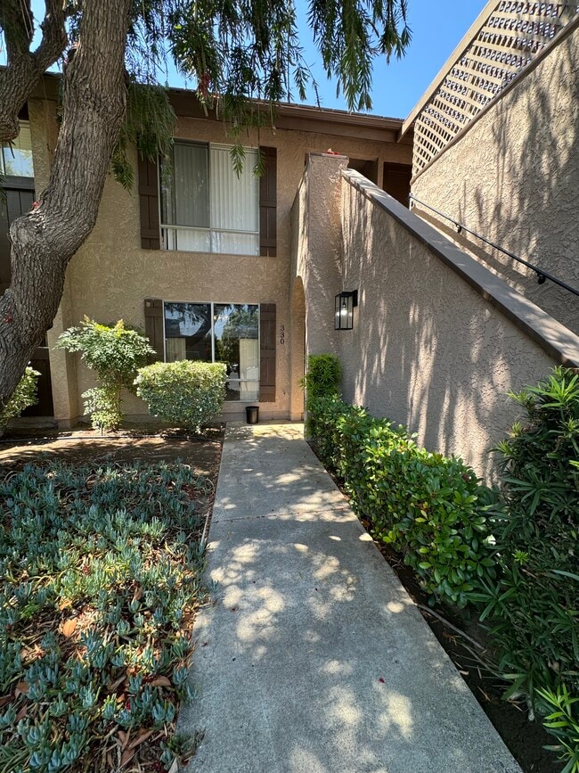 Photo - 330 Ivy Ln Unidad 330 Ivy Lane Rental
