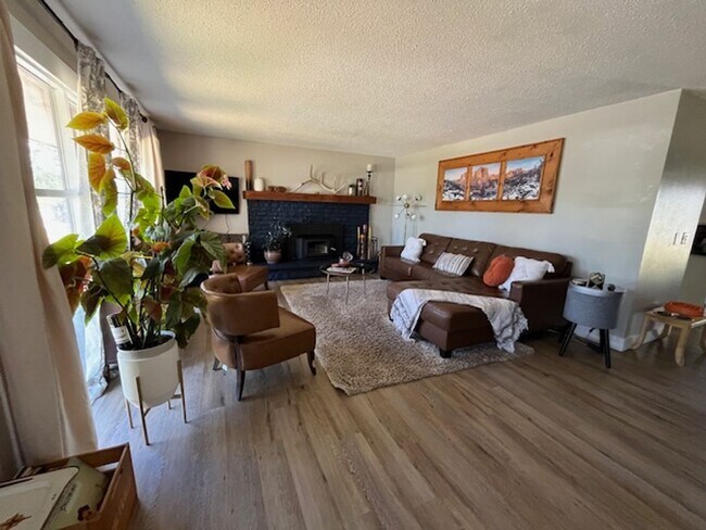 Photo - ? **Charming Single-Level Home Just Minute...