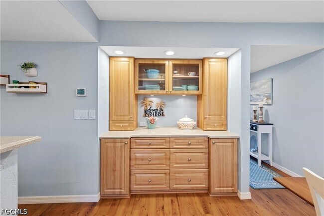 Photo - 5890 Trailwinds Dr Unit 522