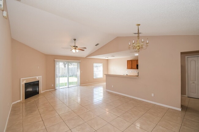 6522 Blue Leaf Ln
