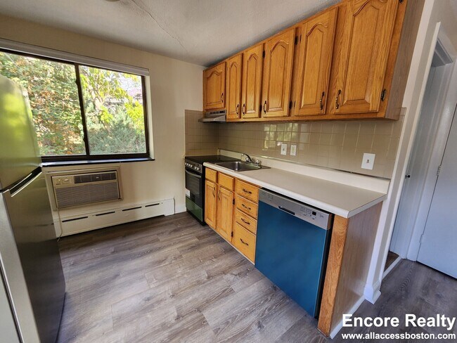 Photo - 15 Chester St Unit 33