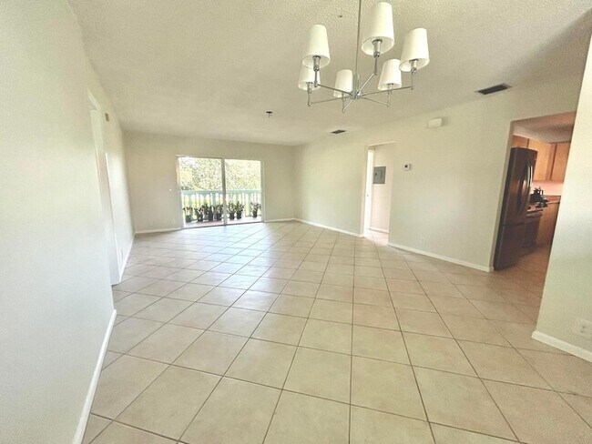 Photo - 421 S Lakeside Dr Unit 7