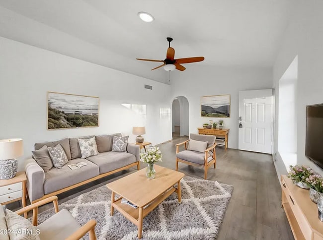 Photo - 1055 N Recker Rd