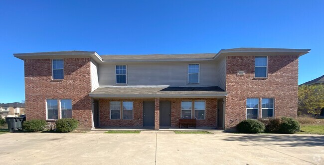 Building Photo - 2102 Tahoe Ct Unit A Rental