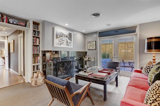 Photo - 1802 Lexington St