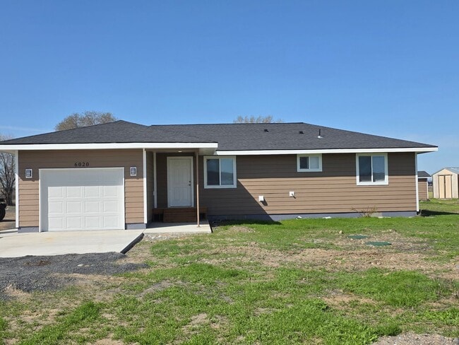 Building Photo - 3 Bed 2 Bath one story home in the country on 1 acre