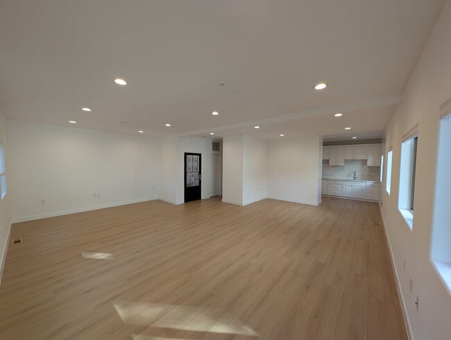Photo - 1109 La Peer Dr Apartment Unit 1109 Downstairs
