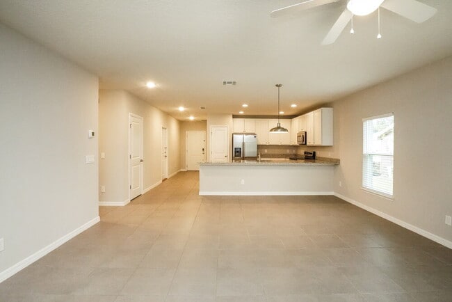 Photo - 18 Peterlee Ct