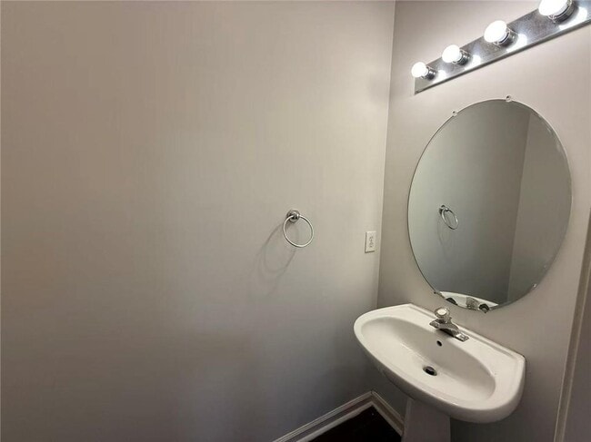 Photo - 1499 Cove Creek Cir