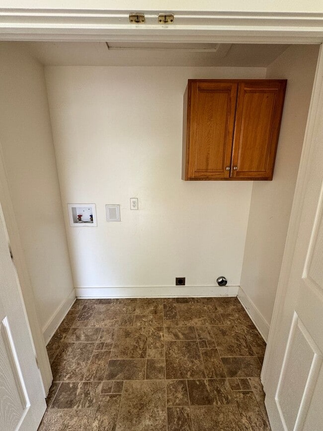 Photo - 111 Shull St Unit B