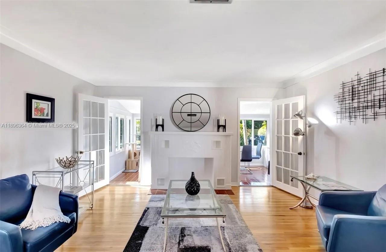 Photo - 258 NE 92nd St