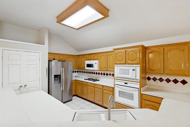 Photo - 1524 Summerfield Dr