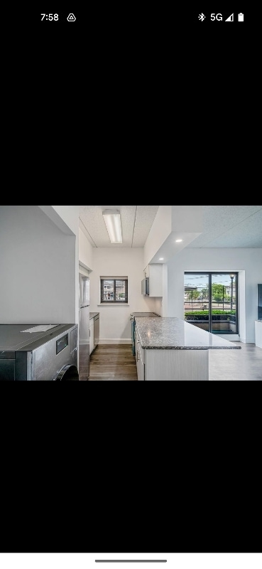 Building Photo - 725 Miller Ave Rental