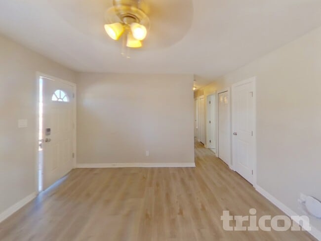 Photo - 1717 Whitehall Rd