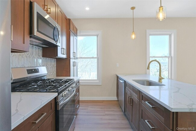 Photo - 77 S Broadway Unidad 2