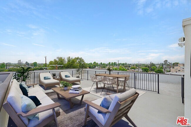Whitsett Estates