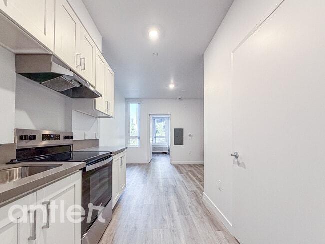 Photo - 4007 W Martin Luther King Jr Blvd Unit 301