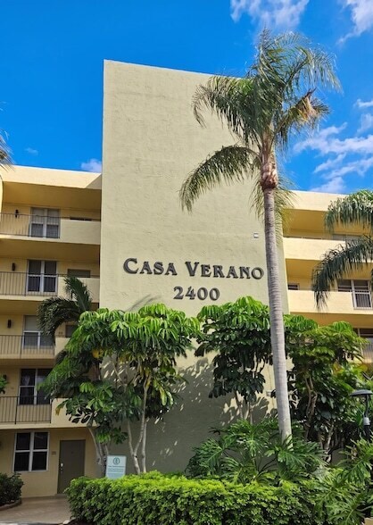 Photo - 2400 NE 10th St Unidad 108