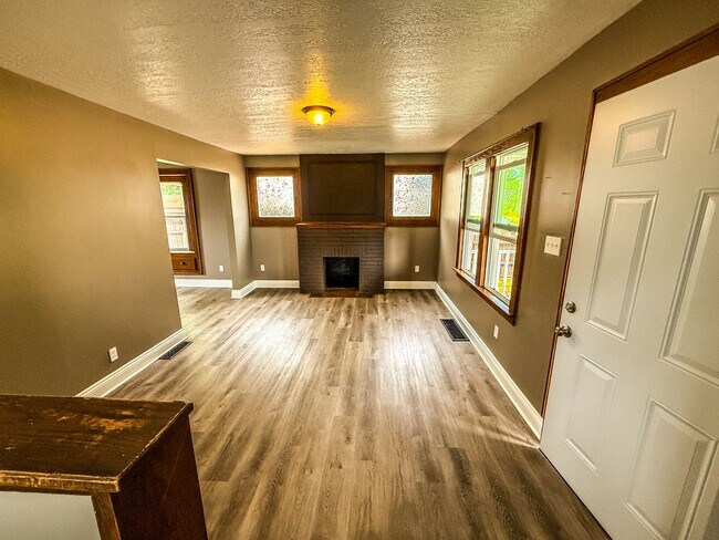 Photo - For Rent – Nicely Updated 3-Bedroom Home i...