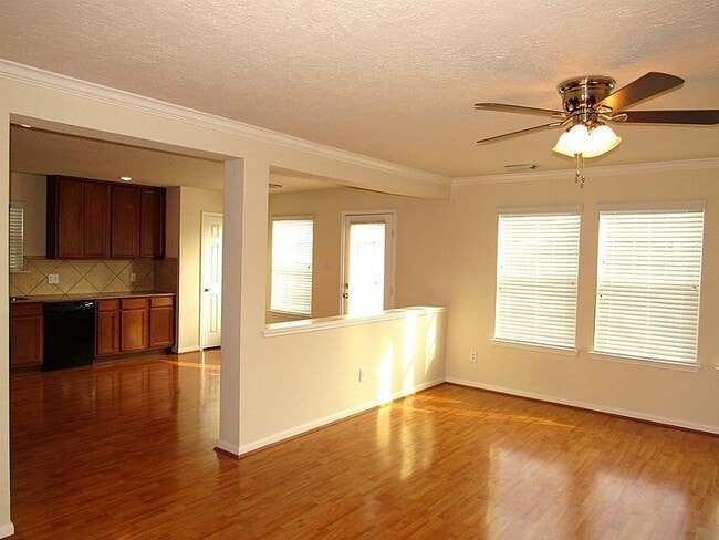 Photo - 29222 Legends Green Dr