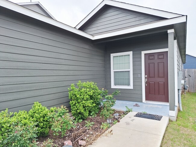 Photo - 14309 Sandrock Bnd