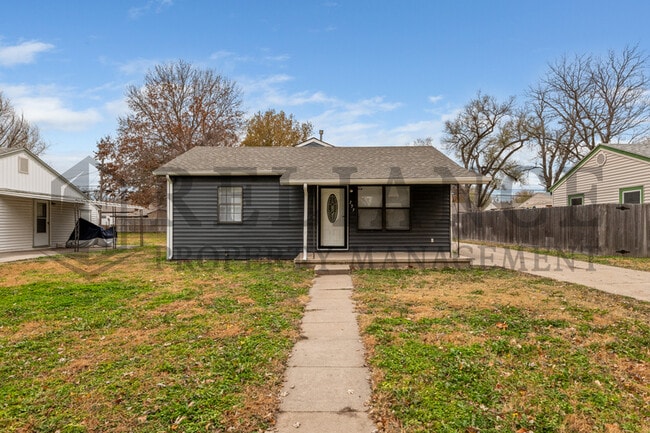 Building Photo - 235 Trout Ave