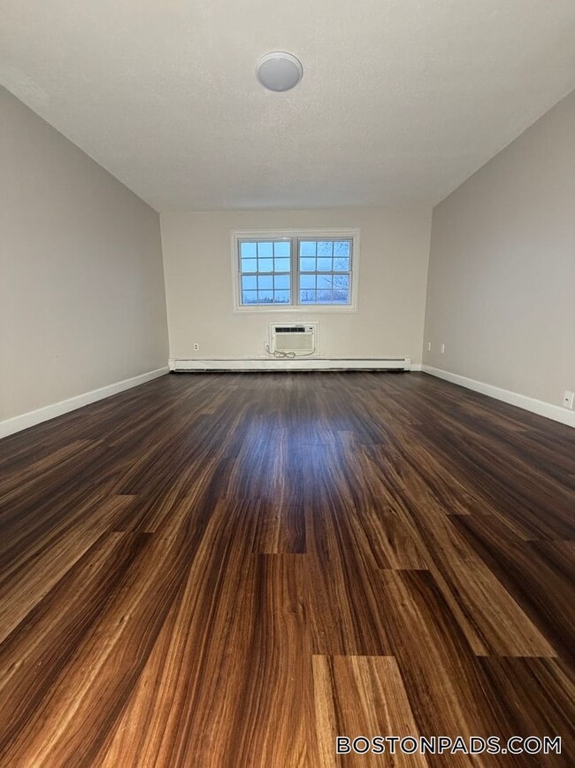 Photo - 345 Hildreth St Unidad 33