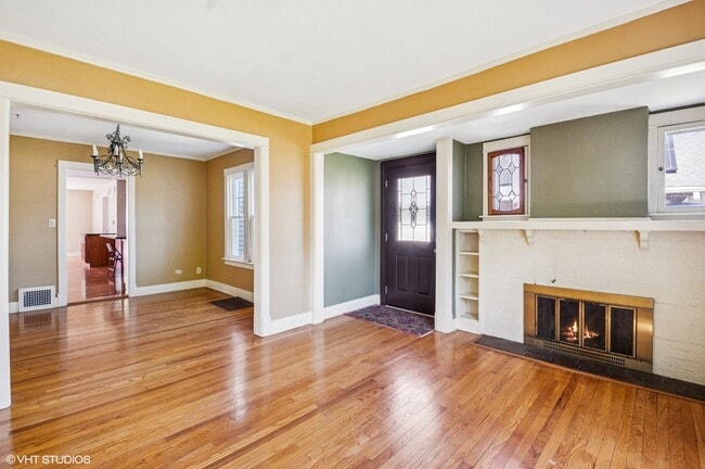 Photo - 344 W Maple St