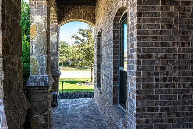 Photo - 528 Warner Dr